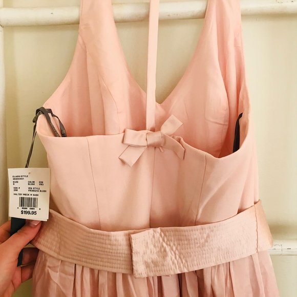 NWT Blush Vera Wang V Neck Halter Gown - Picture 8 of 10